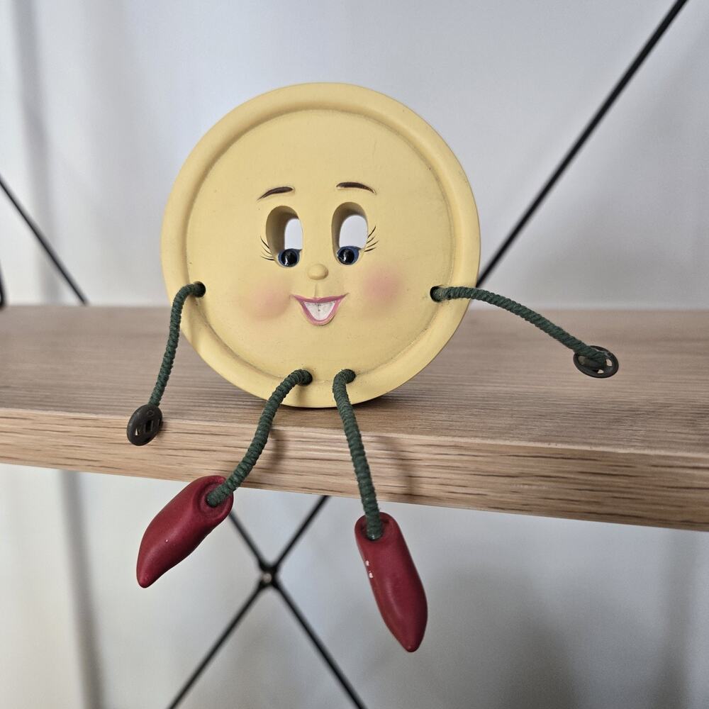 WMG Anthropomorphic Craft Smiling‎ Mrs Button Face Shelf Sitter